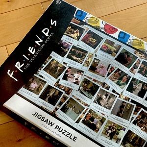 ☕️ FRIENDS 1000 piece jigsaw puzzle and trivia